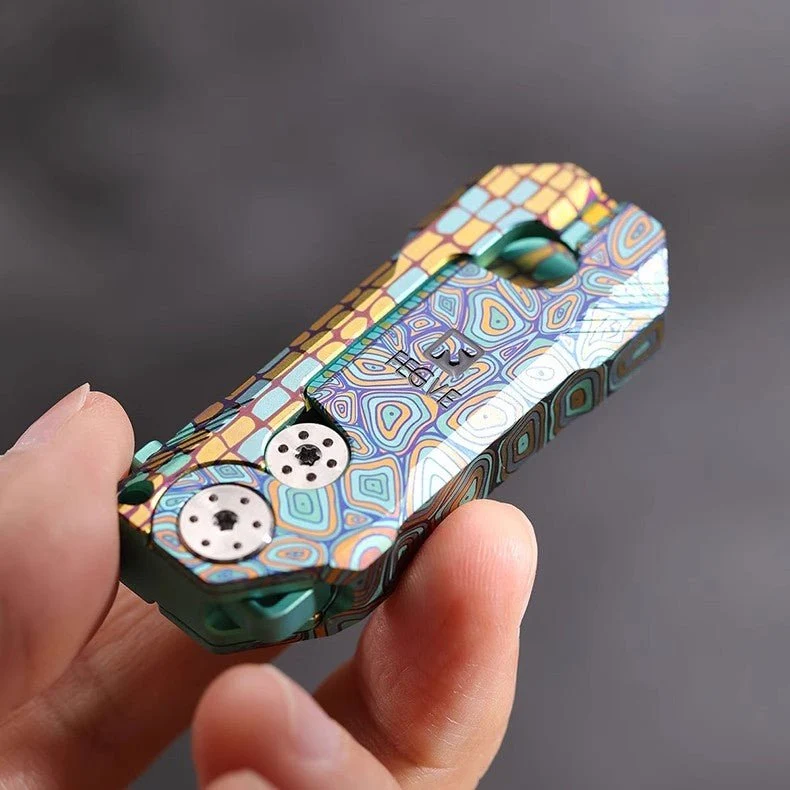 Fegve TORTOISE Slide Open Gravity Fidget Prybar - Image 11